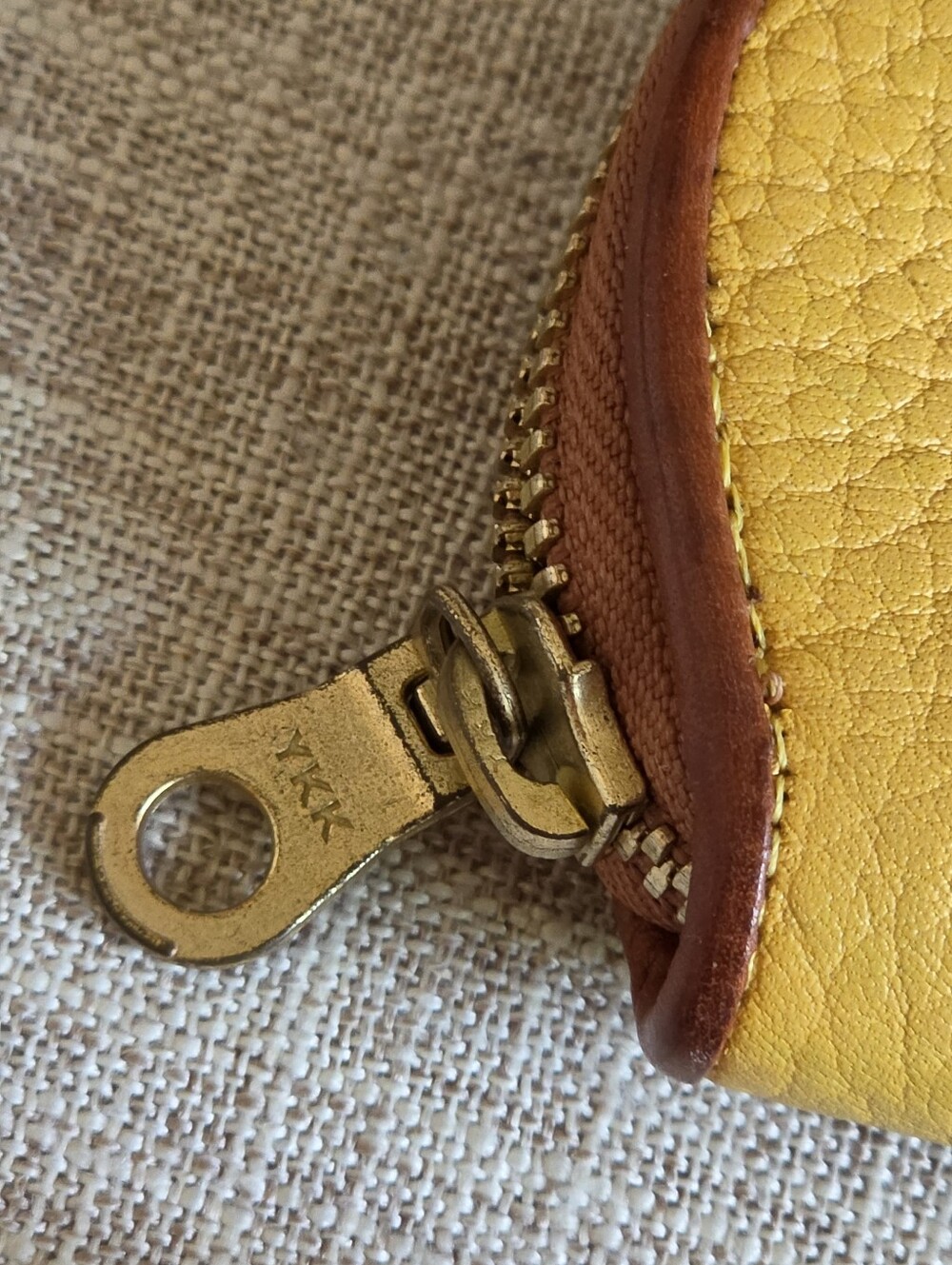 Dooney & Bourke Vintage Duck Coin Purse All Weather Leather AWL, YELLOW 💛 - Picture 3 of 13
